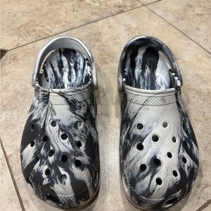 Black and white marbled crocs Men’s size 8